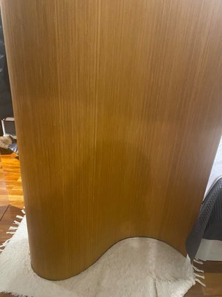 Biombo de madera curvo