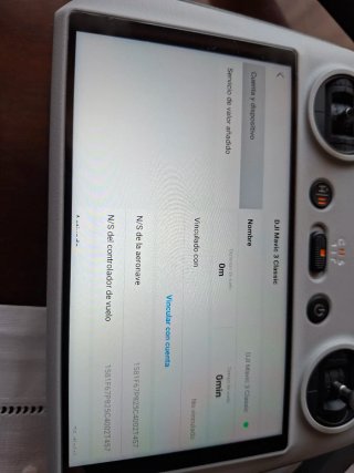 Dji Mavic 3 Classic + Mando RC + 2 Baterías