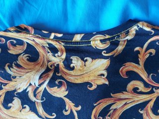 Camiseta Mossimo Estampado Barroco