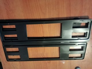 Portamatrículas Negro