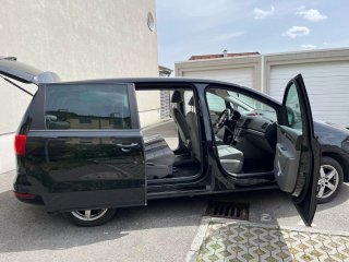 Alhambra Van