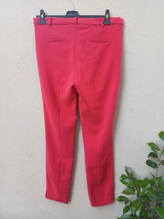 Pantaloni rossi eleganti