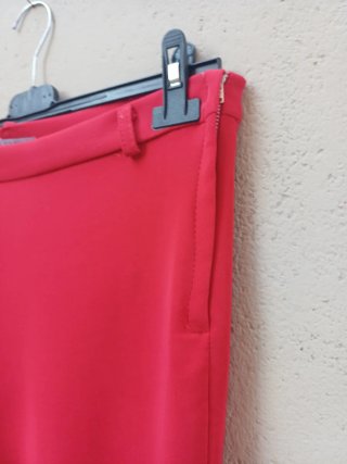 Pantaloni rossi eleganti
