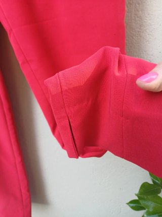 Pantaloni rossi eleganti