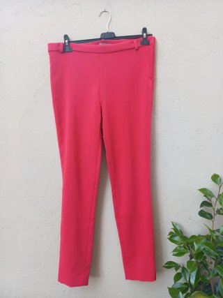 Pantaloni rossi eleganti