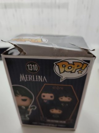 Funko Pop Merlina 1310 con Violonchelo