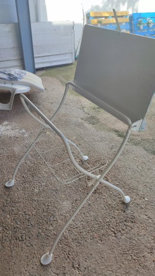 Cambiador de bebé con cesta y plegable