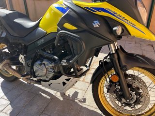 Suzuki V-Strom 650 XT Amarilla