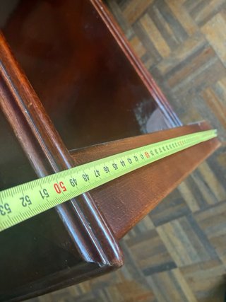 Tavoli quadrati in vetro e legno