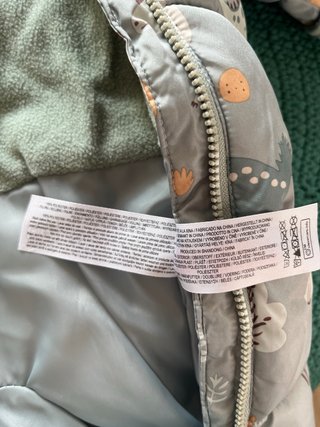 Buzo de bebé con dinosaurios