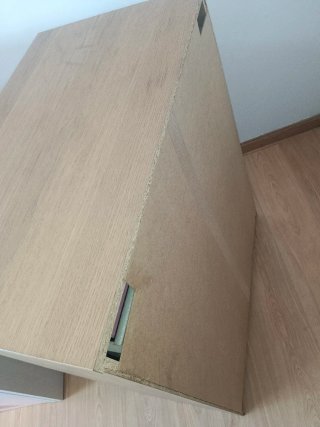 Cómoda de madera con 4 cajones