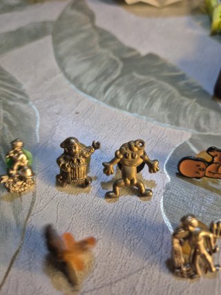 Lote 13 Pins Vintage Personajes Colección 90s