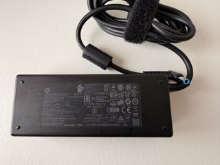HP USB-C Universal Dock + Cargador HP 90W Original