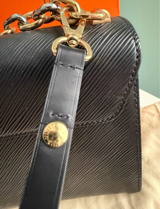 Bolso Louis Vuitton Twist Negro y Dorado