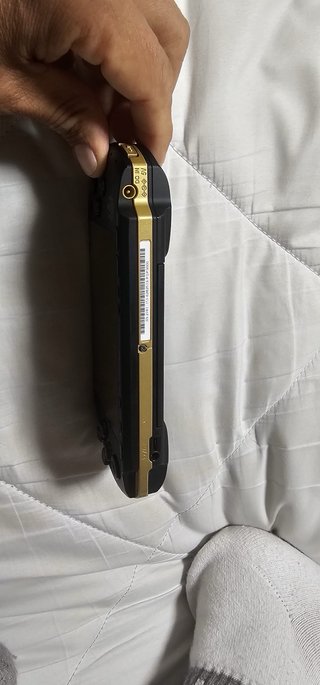 PSP 3000 Edición Limitada Negra y Dorada