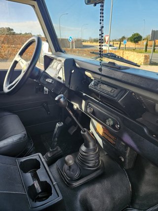 Land Rover Defender 1998
