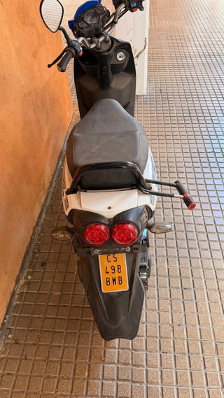 Moto Eléctrica Scooter ( esta sin bateria)