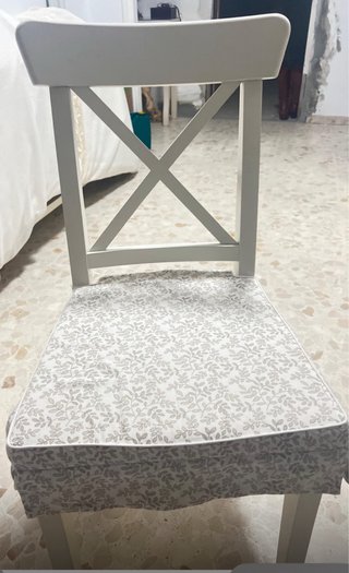 Juego de 4 sillas de comedor blancas