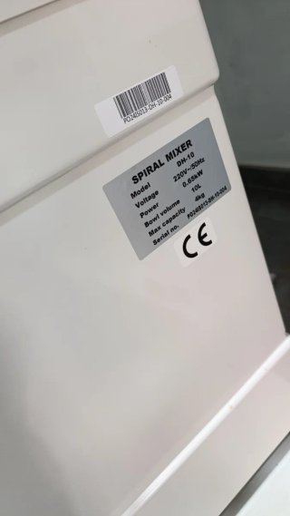 Amasadora Profesional 10L/4kg de masa