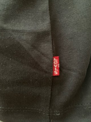 Camiseta Levi's Azul marino Estampada