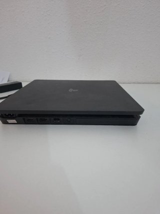 Ps4 Slim 1TB Negra - Sin Cables