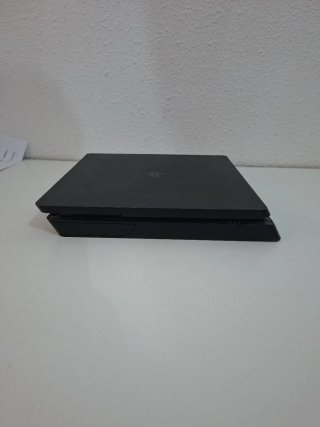 Ps4 Slim 1TB Negra - Sin Cables