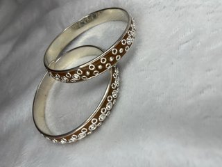 Pulsera marrón se venden separadas