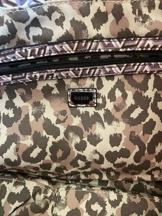 Bolso Tote Grande Monogram GUESS