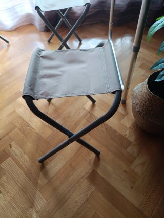 Mesa plegable y 4 sillas camping/playa