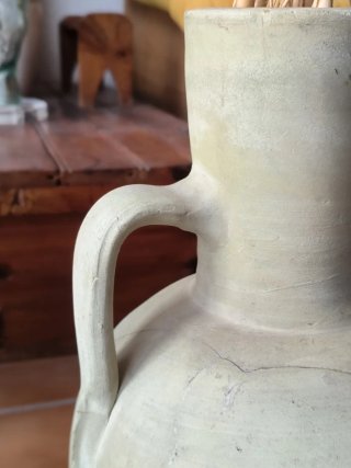 Cántaro beige con asas