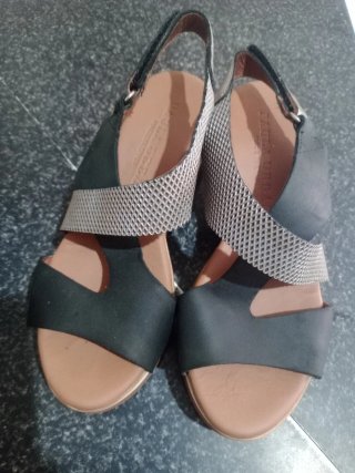 Sandalias cuña velcro+ sandalia cuña de REGALO!!!
