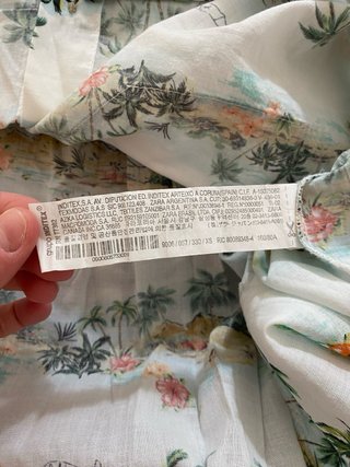 Camisa oversize estampado tropical
