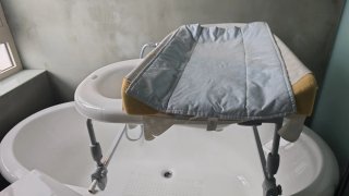 Cambiador con bañera para bebé