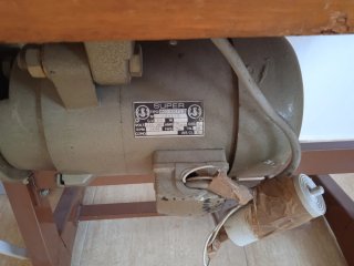Máquina de coser industrial