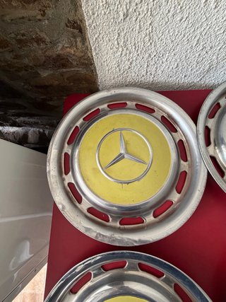Tapacubos Mercedes Benz W123 (Juego de 4)