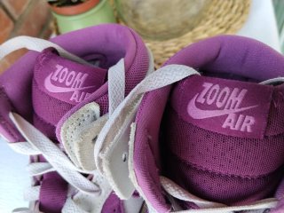 Zapatillas Nike Zoom Air Violeta talla 42.