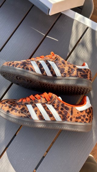 Adidas Samba Marrón y Naranja