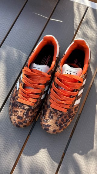 Adidas Samba Marrón y Naranja