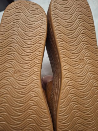 Sandalias cuña T40 con cadena dorada