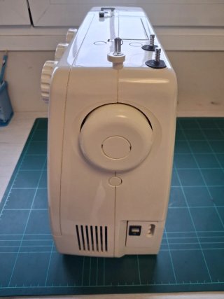 Máquina de Coser Alfa Modelo 1922