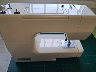 Máquina de Coser Alfa Modelo 1922