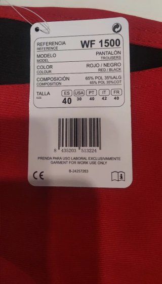 Pantalón de trabajo rojo y negro