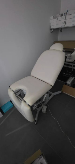 Sillón de ginecología eléctrico