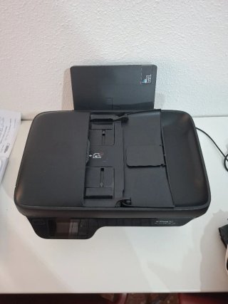 Impresora HP OfficeJet 3831 con Escáner
