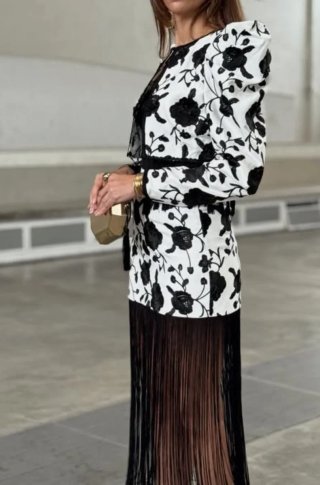 Conjunto Chaqueta y Falda Flores