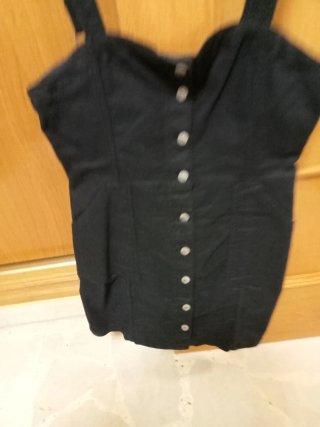 Vestido negro vaquero con botones