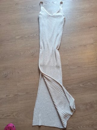 Vestido largo de tirantes beige