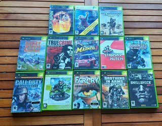 Pacchetto Xbox Classica + 2 Controller + 13 Giochi