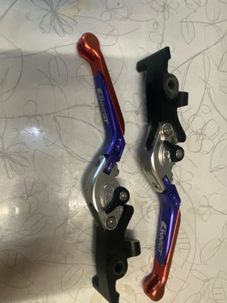 Manetas y pisante BMW C400X C400GT Negociable