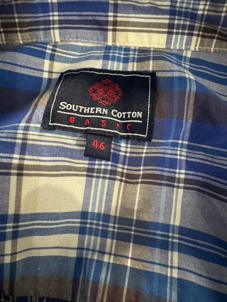 Camisa de cuadros azul y blanca